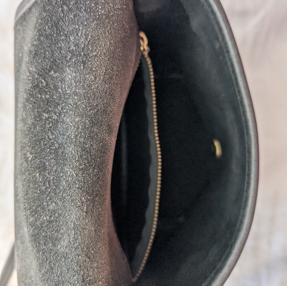 Classic Black Crossover Coach Bag - Picture 4 of 7